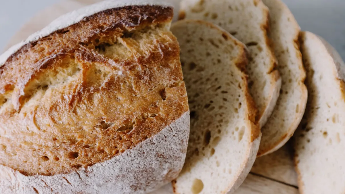 How to keep homemade bread fresh